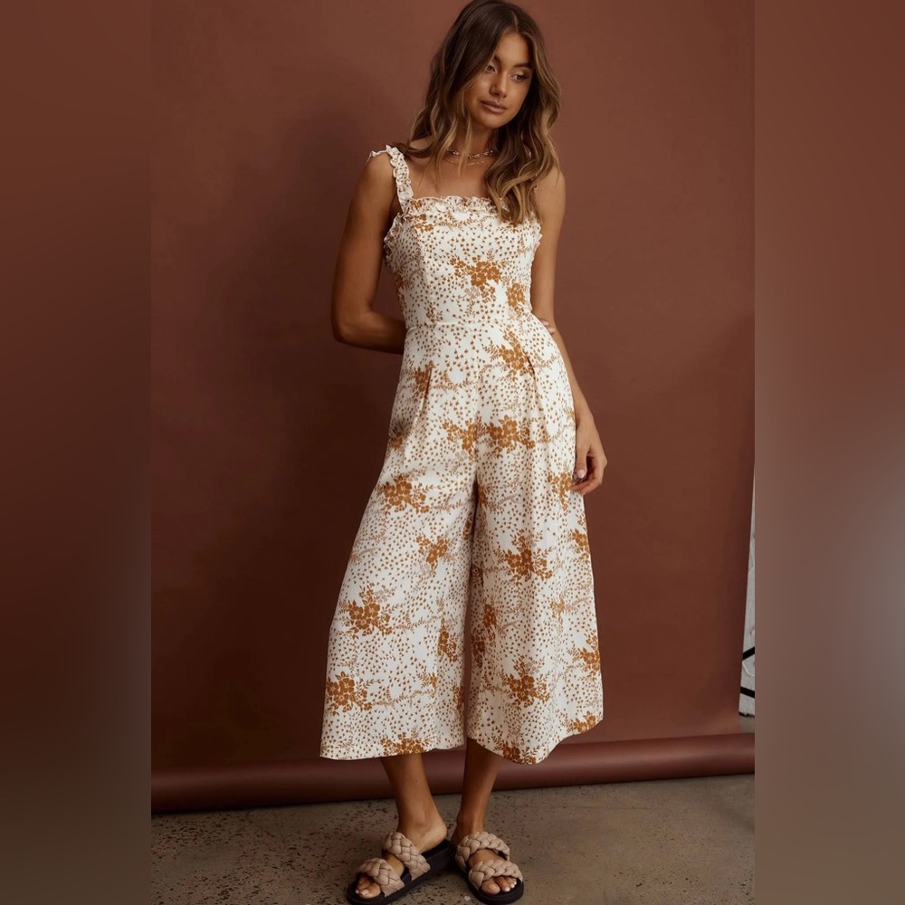 NWT Selfie Leslie Magdalene Frill Strap Midi Jumpsuit Vintage Floral Tan